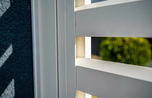 xwroclaw_-_nowoczesne_ogrodzenie_o_unikalnych_wlasciwosciach_13_640x415_1.jpg.pagespeed.ic.JmnldPFo4a