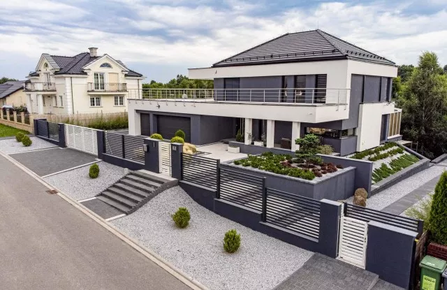 xwroclaw_-_nowoczesne_ogrodzenie_o_unikalnych_wlasciwosciach_1_640x415_1.jpg.pagespeed.ic.JK_LR-hheW